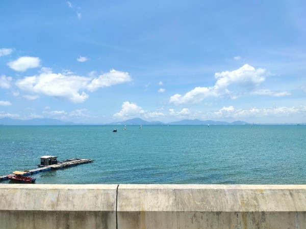 炎炎夏日，碧水藍(lán)天。德力數(shù)控夏季團(tuán)建拓展之旅